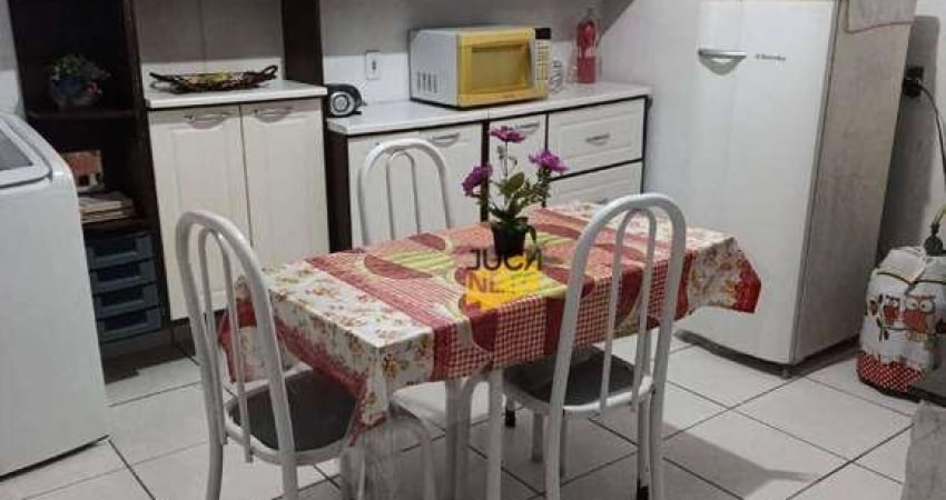 Casa com 3 dormitórios à venda por R$ 170.000,00 - Jardim Zaira - Mauá/SP