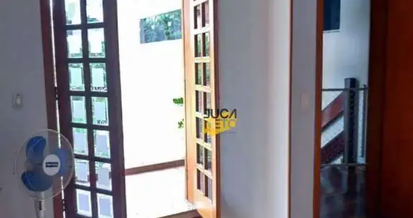 Sobrado com 3 dormitórios para alugar, 180 m² por R$ 5.500,00/mês - Matriz - Mauá/SP