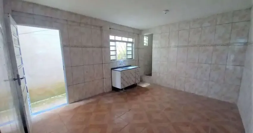 Casa com 1 dormitório para alugar, 50 m² por R$ 1.100,00 - Vila Bocaina - Mauá/SP