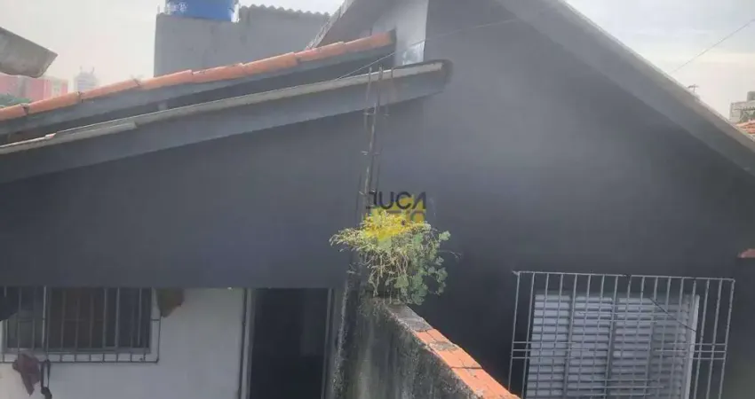 Duas Casas em Terreno de 307m² – Oportunidade Imperdível!