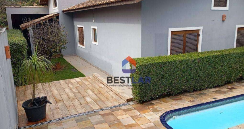 Casa com 3 dormitórios à venda, 239 m² por R$ 1.100.000,00 - Fazendinha - Carapicuíba/SP