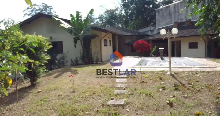 Casa com 4 dormitórios, 525 m² - venda por R$ 1.690.000,00 ou aluguel por R$ 8.450,00/mês - Vila Santo Antônio - Cotia/SP