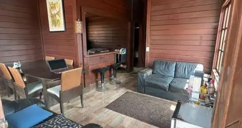 Casa Madeira -  Condominio Ville des Lacs/ Nova Lima