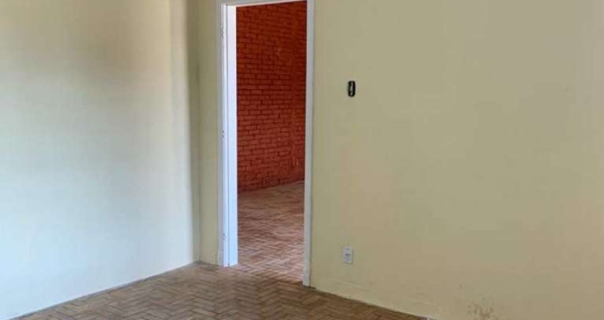 Casa com 3 quartos, Vila Vitória, Mogi das Cruzes - R$ 1.5 mi, Cod: 253