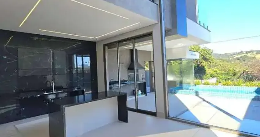 Casa Nova no Cond New Ville