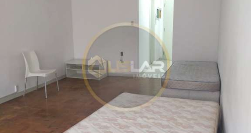 Apartamento sala living no boqueirão em Santos com garagem