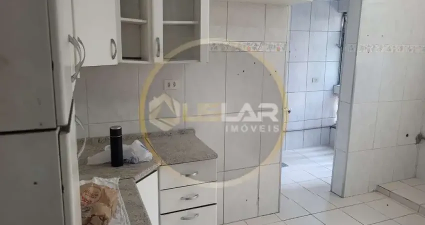 Apartamento de 2 dorms no primeiro andar de frente no boqueirão em Santos