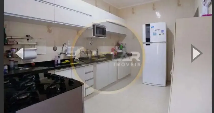 Casa Sobreposta alta com 3 dormitórios no macuco em Santos
