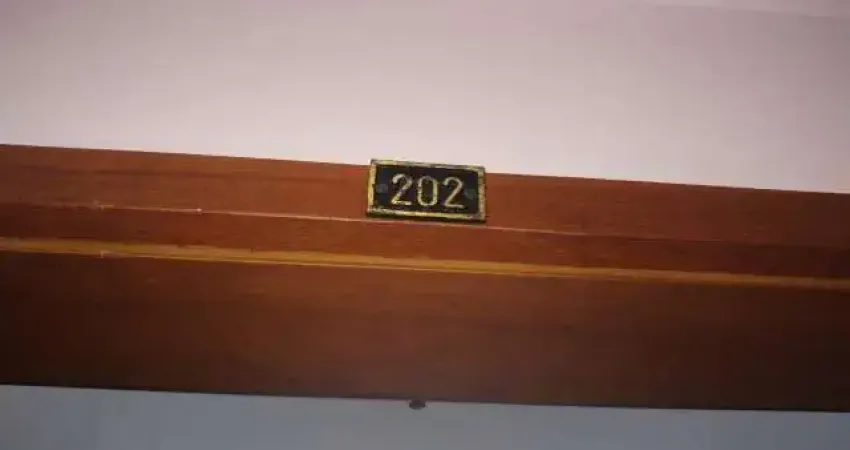 Ponto comercial para alugar na Avenida Paranapuam, 1680, Tauá, Rio de Janeiro