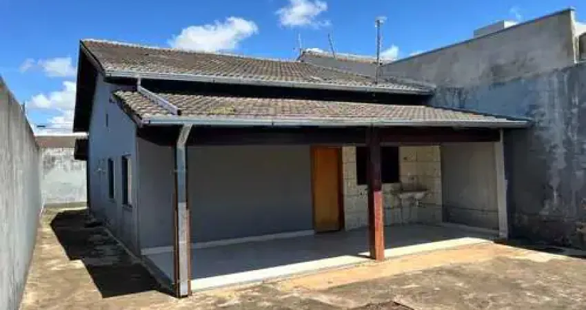 Casa com 3 quartos para alugar na Rua 4, Itamaraty 2ª Etapa, Anápolis