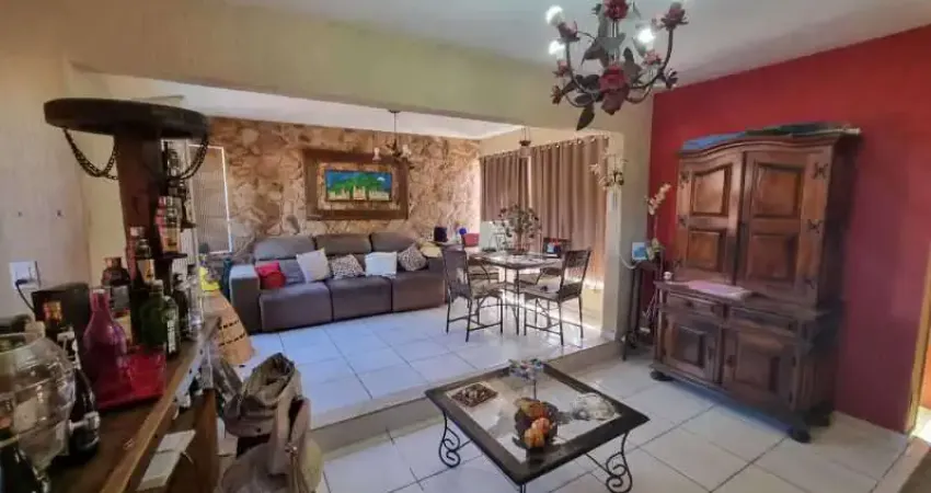 Casa em condomínio fechado com 2 quartos à venda na Taquara