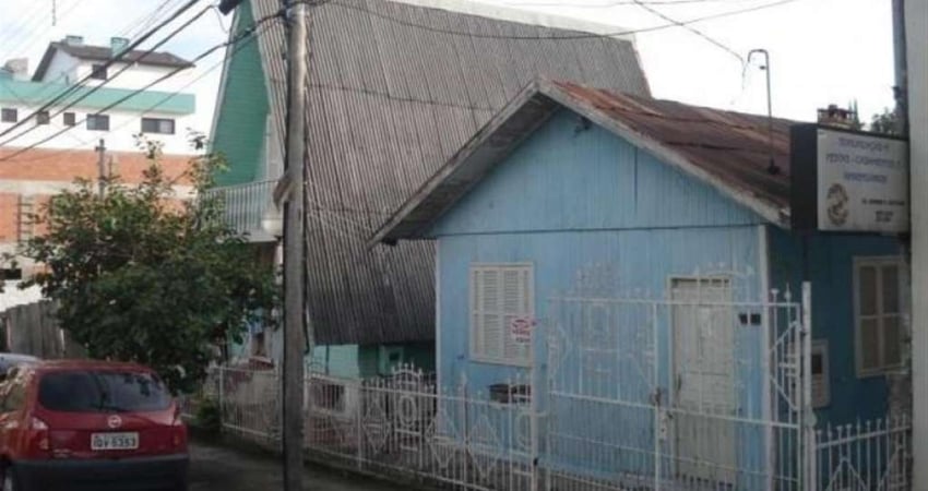 Terreno à venda no Pio X, Caxias do Sul 