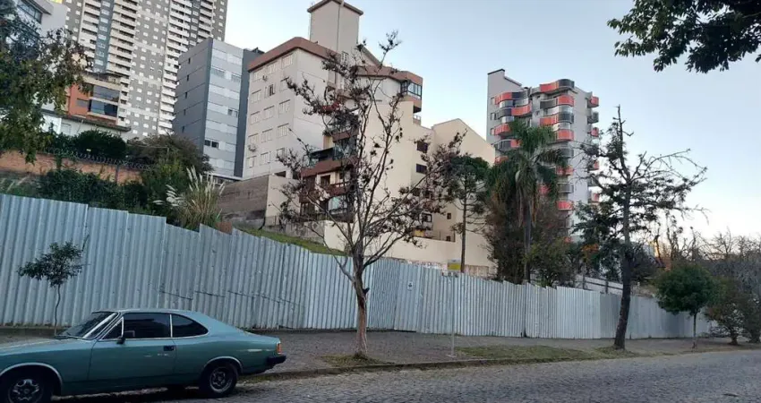 Terreno à venda no Centro, Caxias do Sul 