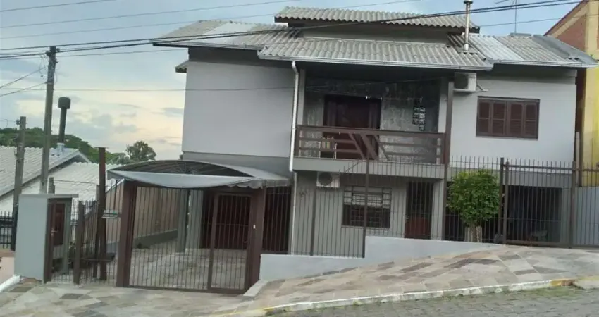 Casa com 6 quartos à venda no Monte Pasqual, Farroupilha 