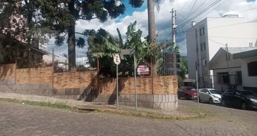 Terreno à venda no Pio X, Caxias do Sul 