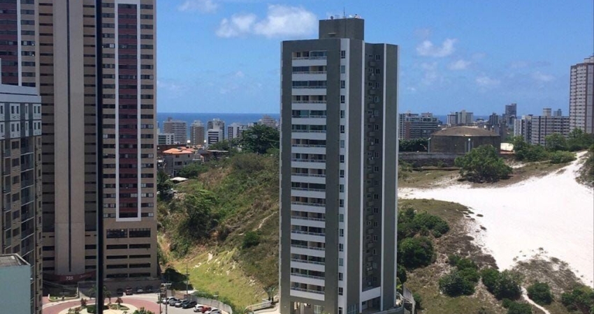 Apto 2/4 com 2 vagas de garagem.
