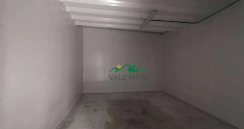 Galpão à venda, 600 m² por R$ 2.200.000,00 - Aroeira - Guaratinguetá/SP