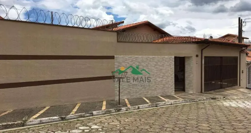 Casa com 3 dormitórios à venda, 283 m² por R$ 960.000,00 - Jardim Coelho Neto - Guaratinguetá/SP