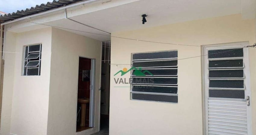 Casa com 3 dormitórios à venda, 125 m² por R$ 320.000 - Parque São Francisco - Guaratinguetá/SP