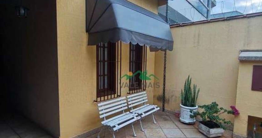 Casa com 3 dormitórios à venda, 222 m² por R$ 820.000 - Parque das Alamedas - Guaratinguetá/SP