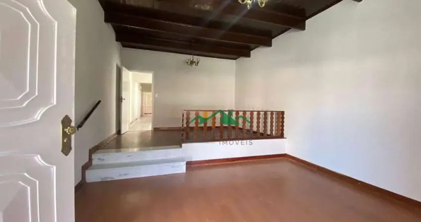 Casa com 5 dormitórios para alugar, 188 m² por R$ 3.900,00/mês - Residencial Alberto Byington - Guaratinguetá/SP