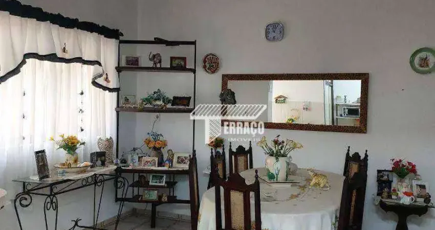 Sobrado com 3 dormitórios à venda, 245 m² por R$ 850.000,00 - Vila Assunção - Santo André/SP