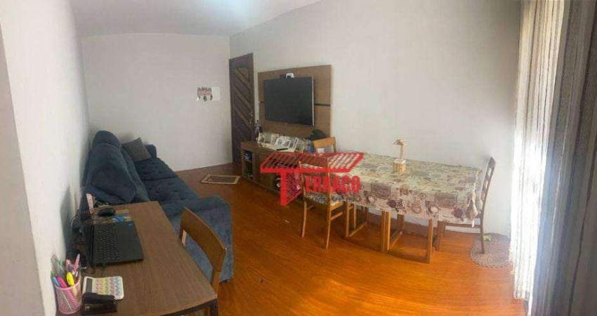 Apartamento com 2 dormitórios para alugar, 54 m² por R$ 1.750,00/mês - Parque São Vicente - Mauá/SP