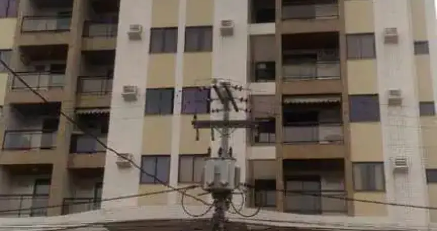 Apartamento localizado em Cabo Frio no Bairro Braga.