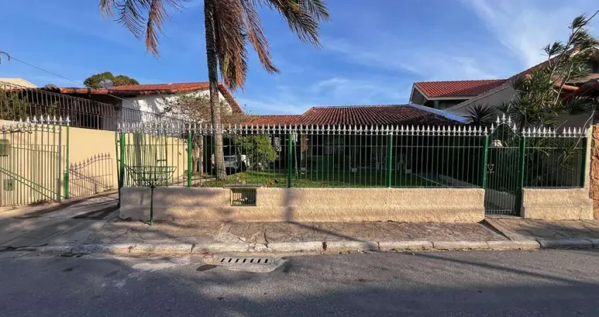 Seu novo lar espera por você! linda casa com piscina – são pedro da aldeia