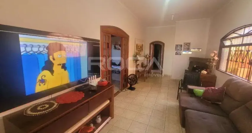 Charmosa casa à venda na Vila Tibério, Ribeirão Preto