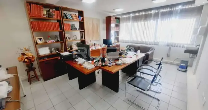 Sal Comercial à venda e locação com 40m² de área útil no Centro de Ribeirão Preto