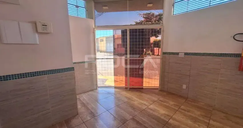 Salão comercial para locação no bairro Vila Tibério, em Ribeirão Preto.