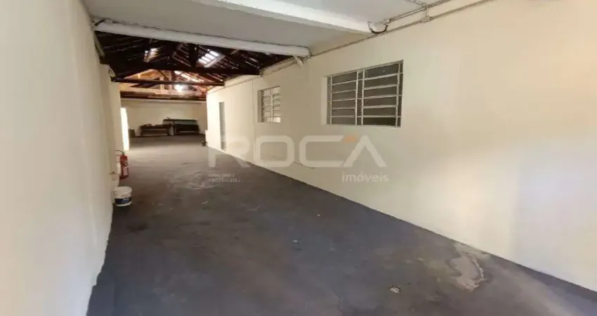 Casa sobrado com galpão comercial para alugar no bairro República, em Ribeirão Preto.