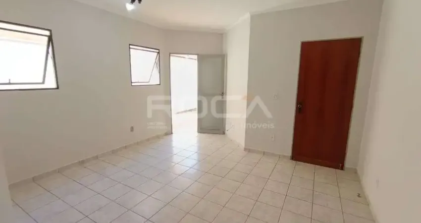 Apartamento térreo para alugar com 2 quartos, sendo 1 suíte, no bairro Vila Seixas, em Ribeirão Preto.