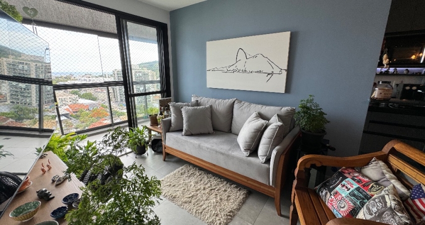 Cobertura com dois quartos, uma suite, vista mar, 100% sol manhã, Barra Bonita, Recreio dos Bandeirantes. Aceita Ouvir Ofertas!