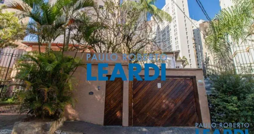 Casa à venda na Rua Doutor Ferreira da Rosa, 59, Vila Mariana, São Paulo