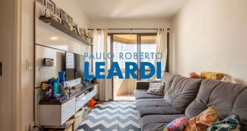 Apartamento à venda na Avenida Ramalho Ortigão, 374, Saúde, São Paulo