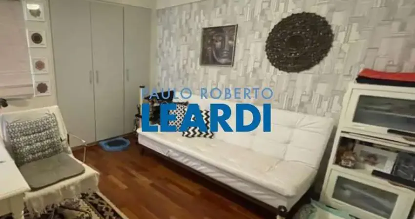 Apartamento à venda na Rua Pascoal Vita, 366, Vila Madalena, São Paulo