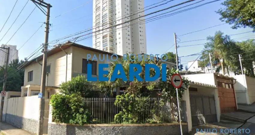 Casa à venda na Rua Matias Roxo, 9, Vila Leopoldina, São Paulo