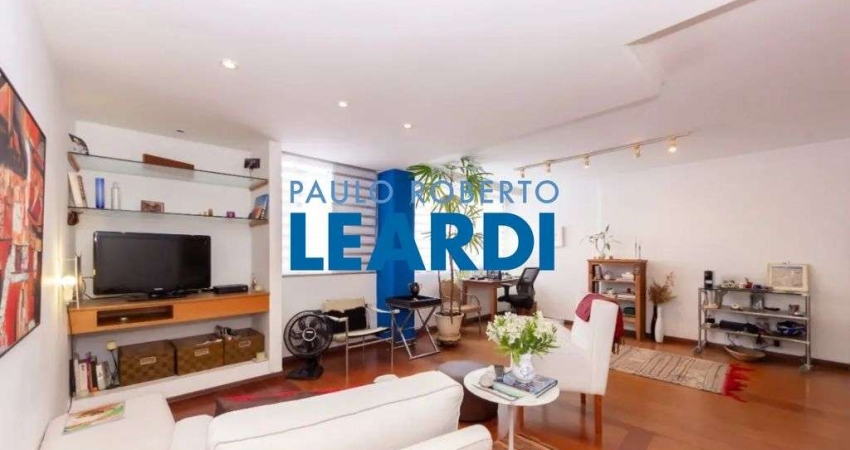 Apartamento à venda na Rua Itacema, 275, Itaim Bibi, São Paulo