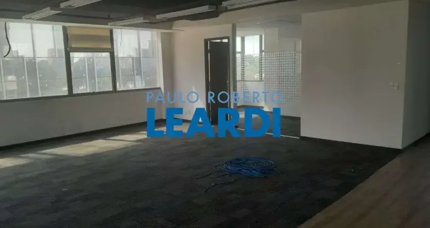 Sala comercial à venda na Rua Capitão Antônio Rosa, 376, Pinheiros, São Paulo