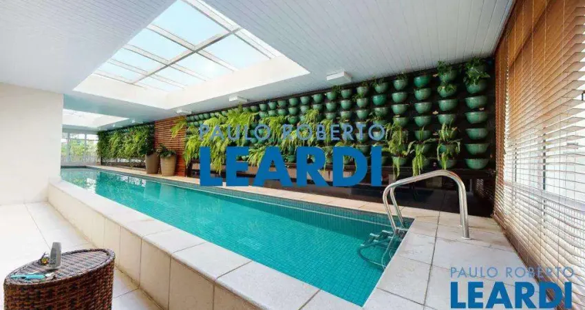 Apartamento à venda na Rua Bueno de Andrade, 662, Aclimação, São Paulo