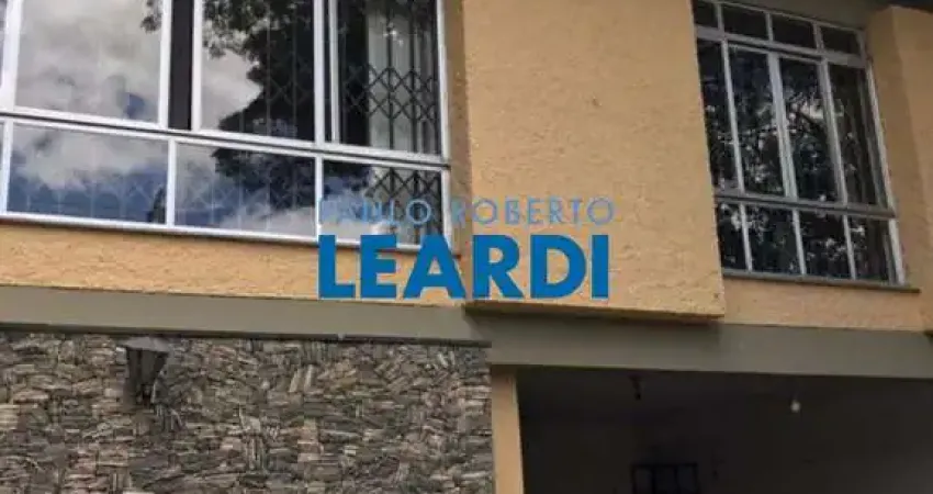 Casa à venda na Rua Martins, 477, Butantã, São Paulo