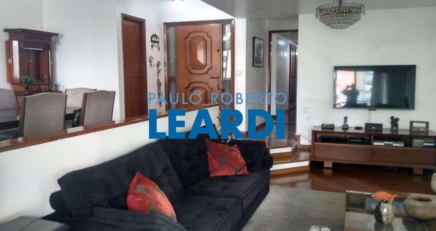 Apartamento à venda na Rua Júpiter, 218, Aclimação, São Paulo