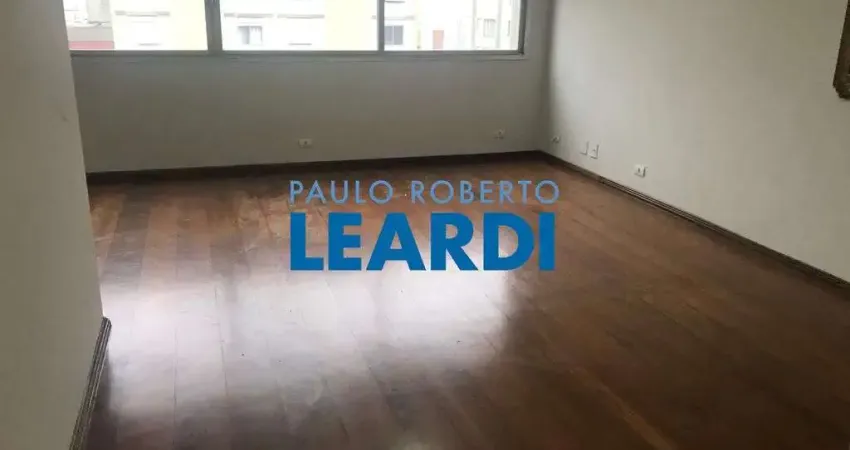 Cobertura à venda na Rua Afonso de Freitas, 302, Paraíso, São Paulo