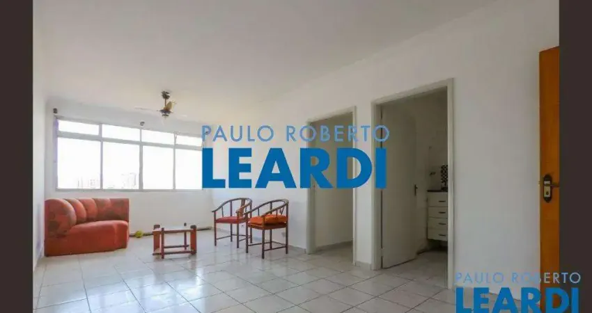 Apartamento à venda na Avenida Lacerda Franco, 271, Cambuci, São Paulo