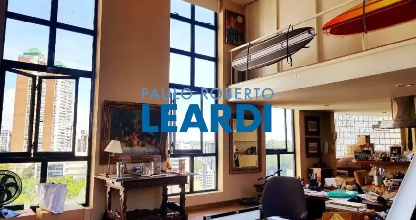 Apartamento à venda na Rua Jandiatuba, 559, Morumbi, São Paulo