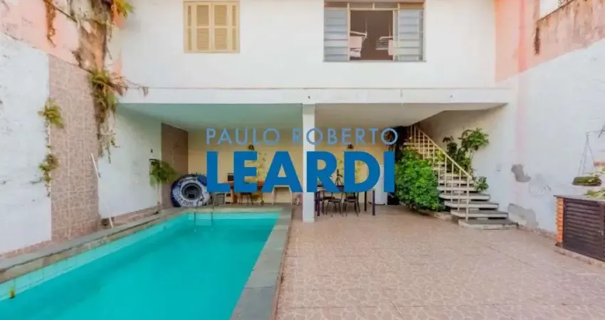 Casa à venda na Rua Maranjaí, 470, Cambuci, São Paulo