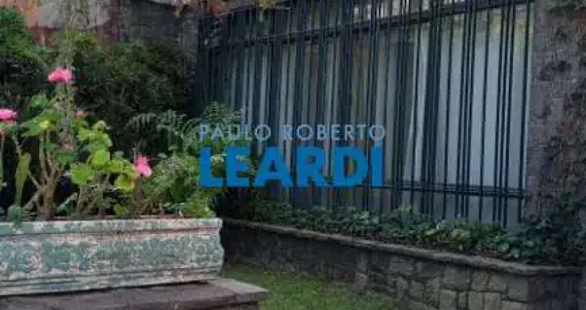 Casa à venda na Rua Euclides de Andrade, 192, Pompéia, São Paulo
