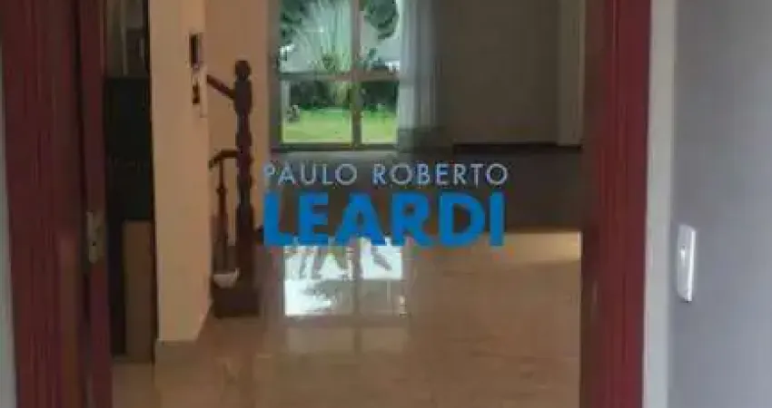 Casa à venda na Rua Bastos Pereira, 557, Vila Nova Conceição, São Paulo
